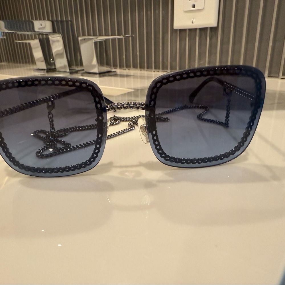 CHANEL Black Square Sunglasses
